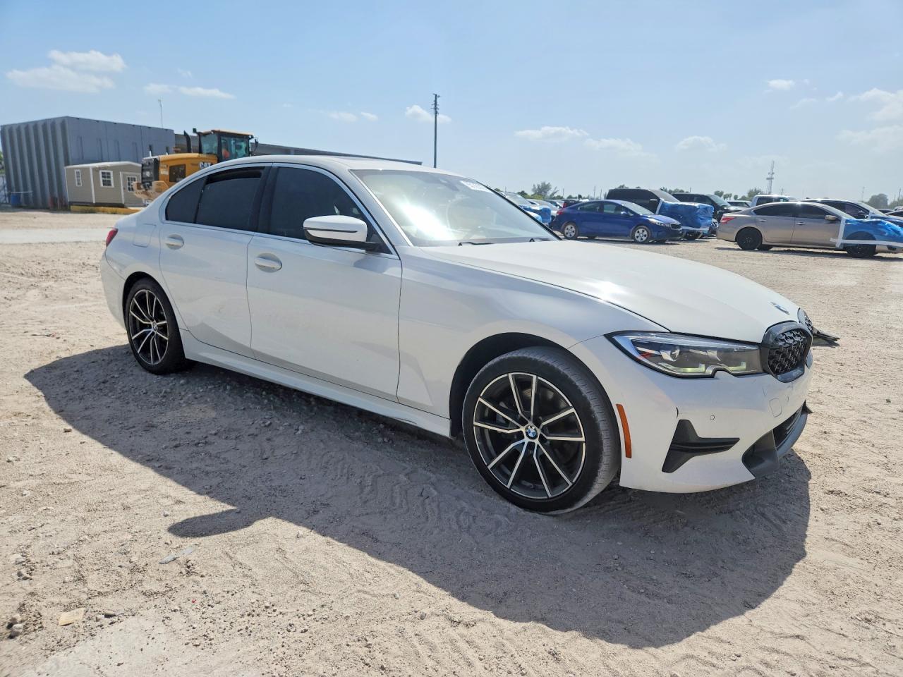 2020 BMW Seria 3 330i - zdjęcie 4