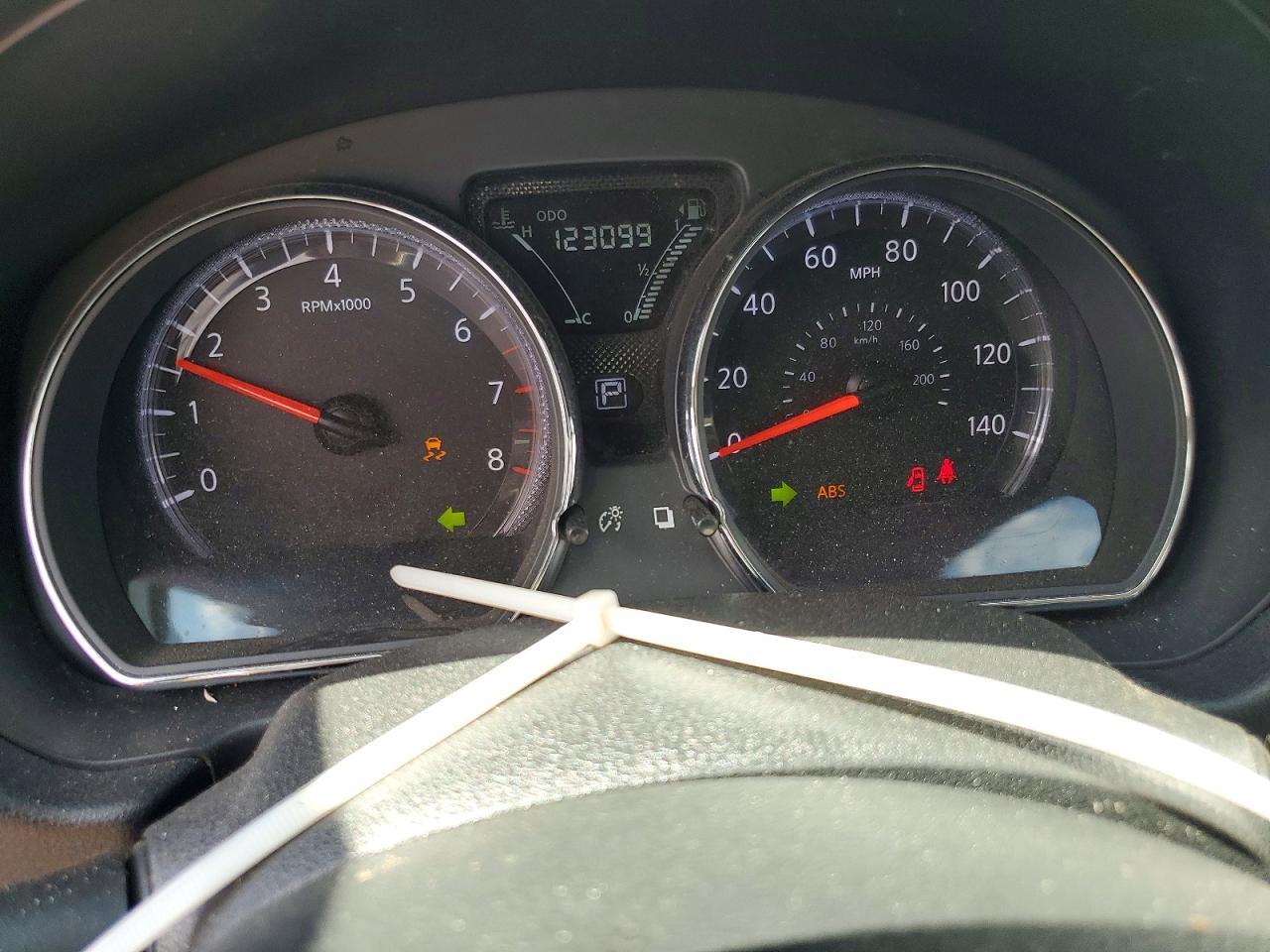2018 Nissan Versa Sv - zdjęcie 9