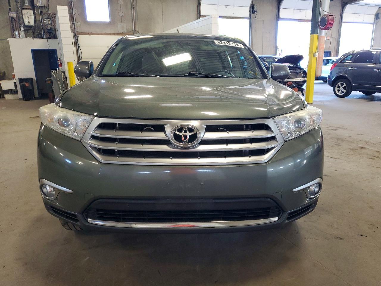 2013 Toyota Highlander Limited - zdjęcie 5