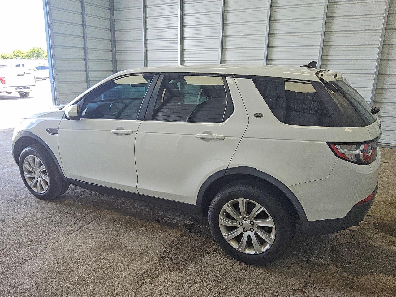 2016 Land Rover Discovery Sport Se - zdjęcie 2