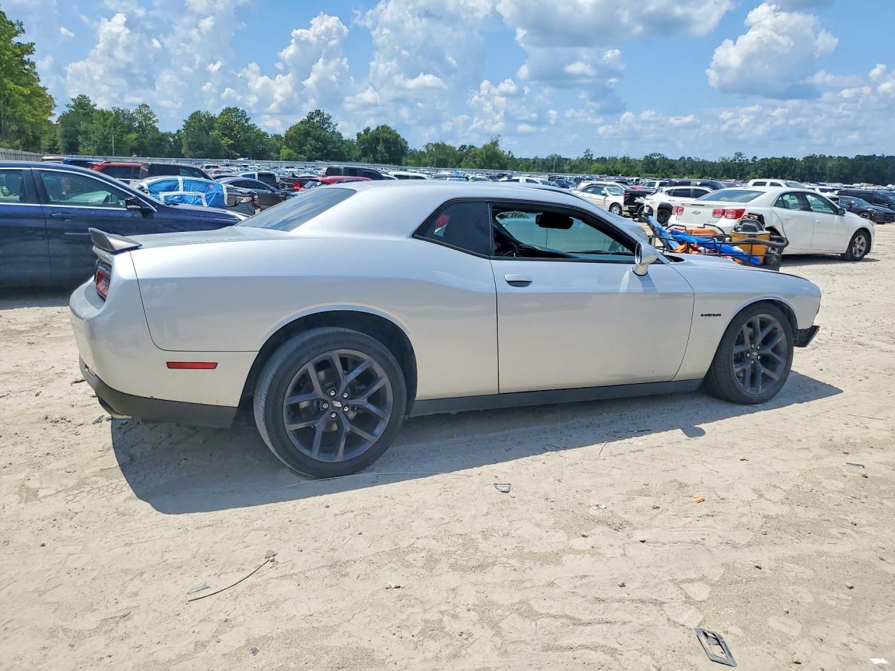 2020 Dodge Challenger R/T - zdjęcie 3