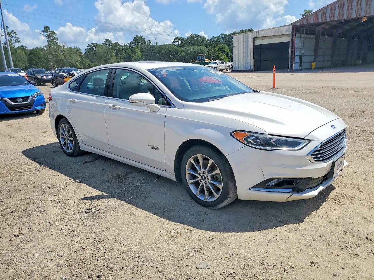 2017 Ford Fusion Titanium Phev - zdjęcie 4