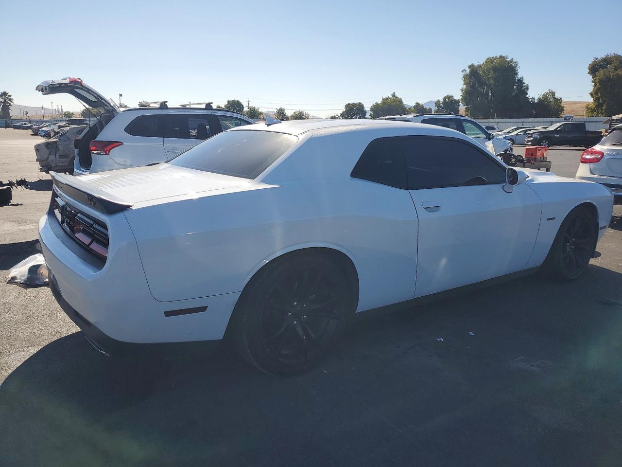2016 Dodge Challenger R/T - zdjęcie 3