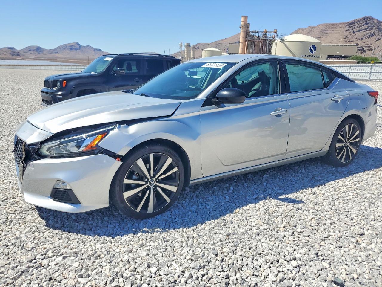 2021 Nissan Altima Sr - zdjęcie główne