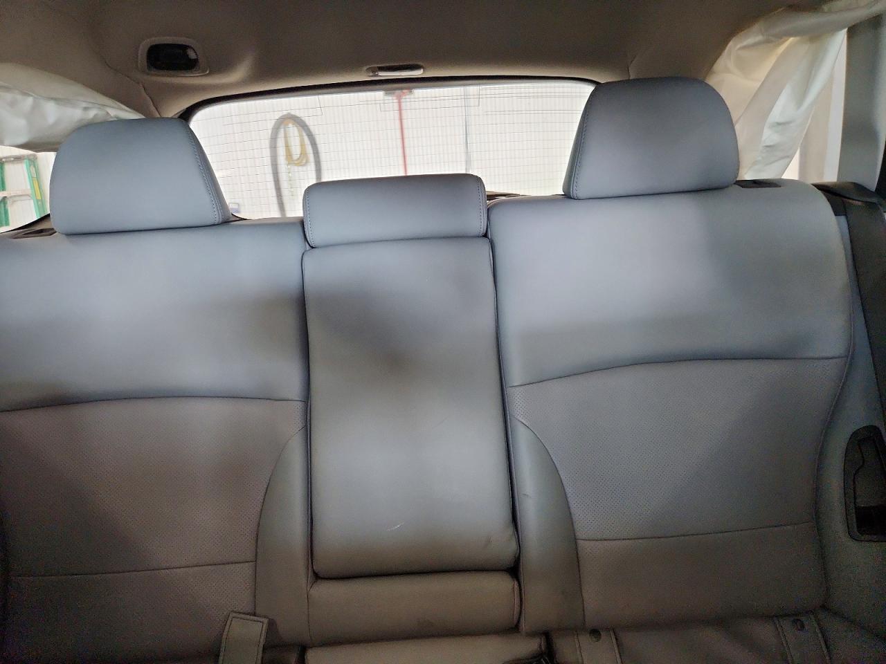 2018 Subaru Outback 3.6R Limited - zdjęcie 10