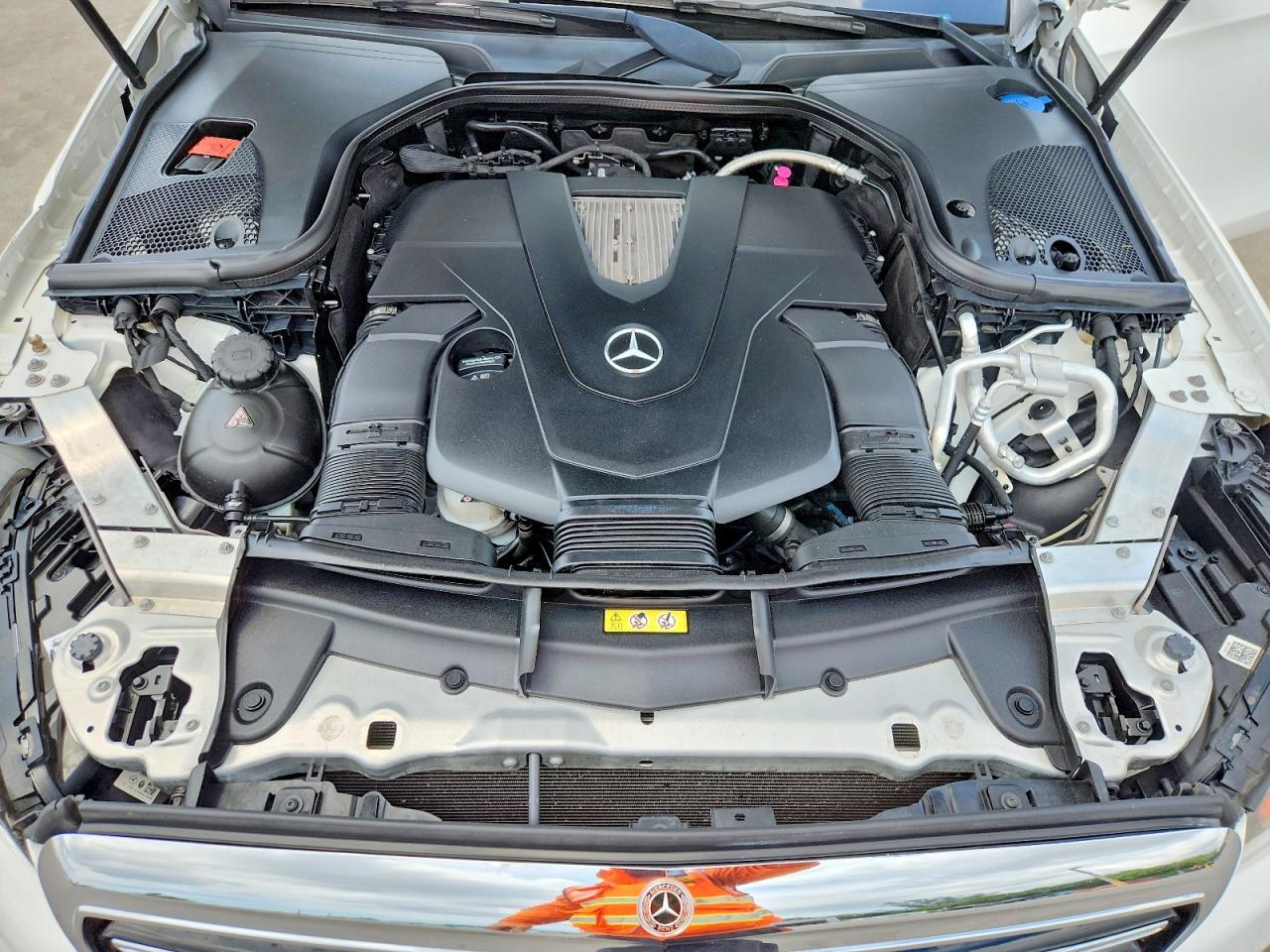 2020 Mercedes-Benz E 450 4Matic - zdjęcie 11