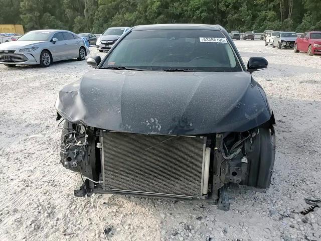 2020 Toyota Camry Xse - zdjęcie 13