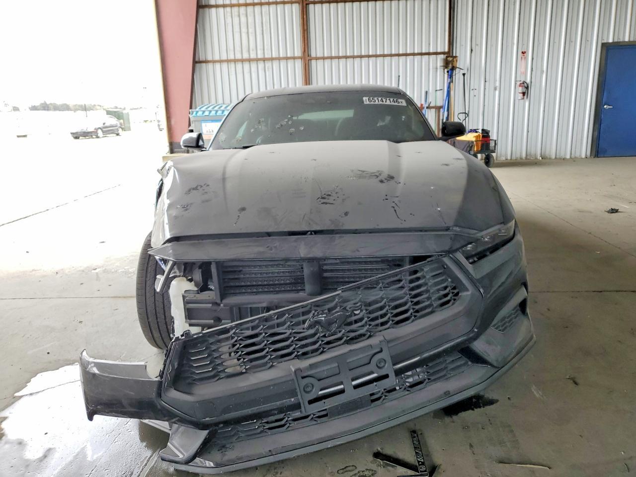 2025 Ford Mustang - zdjęcie 5