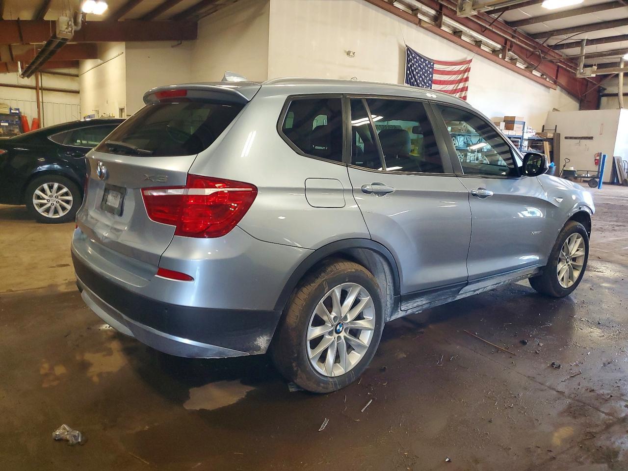 2013 BMW X3 xDrive28I - zdjęcie 3