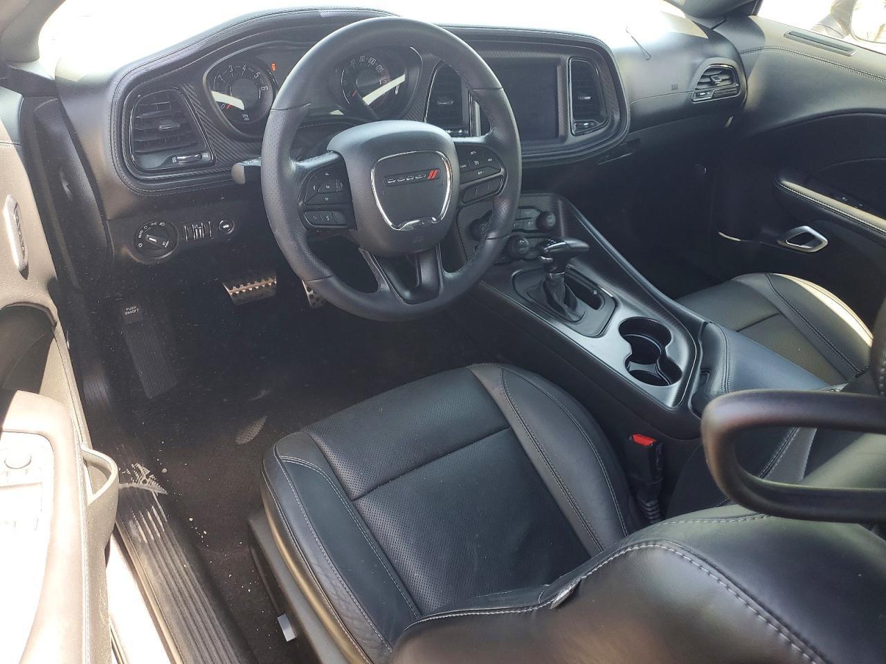 2023 Dodge Challenger Sxt - zdjęcie 8