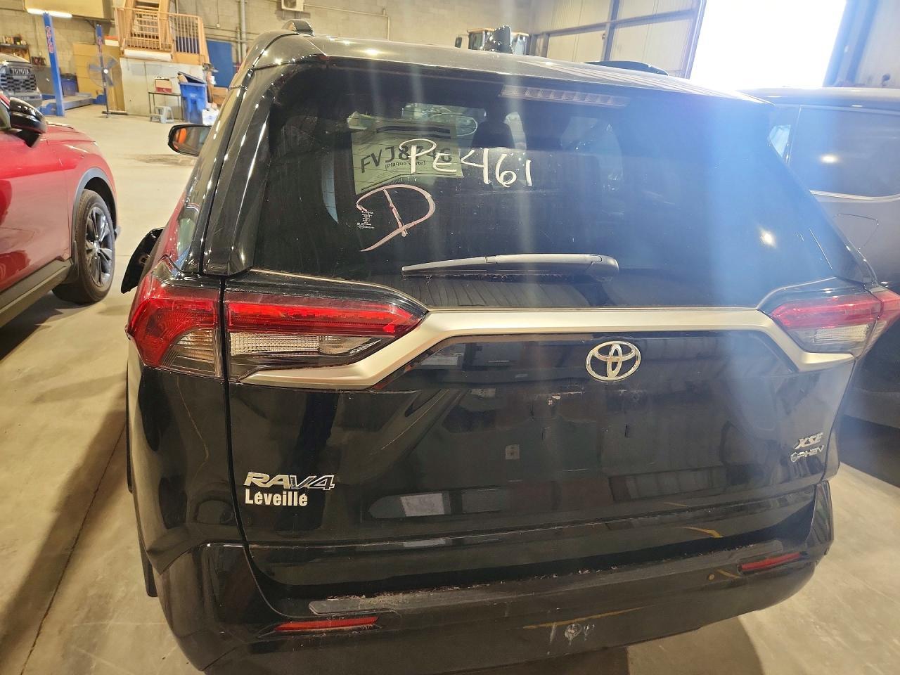 2025 Toyota Rav4 Xse - zdjęcie 6