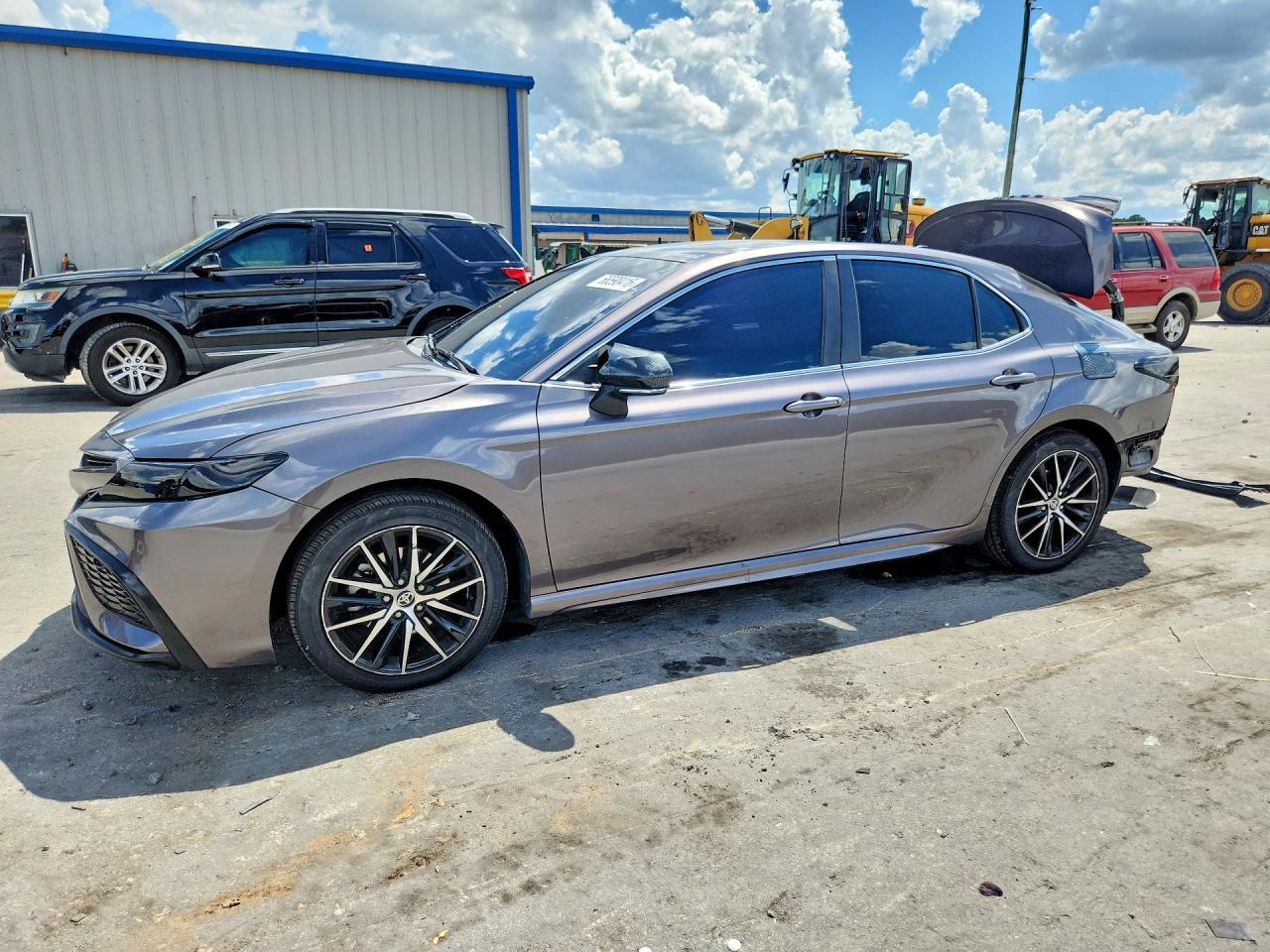 2023 Toyota Camry Se - zdjęcie główne
