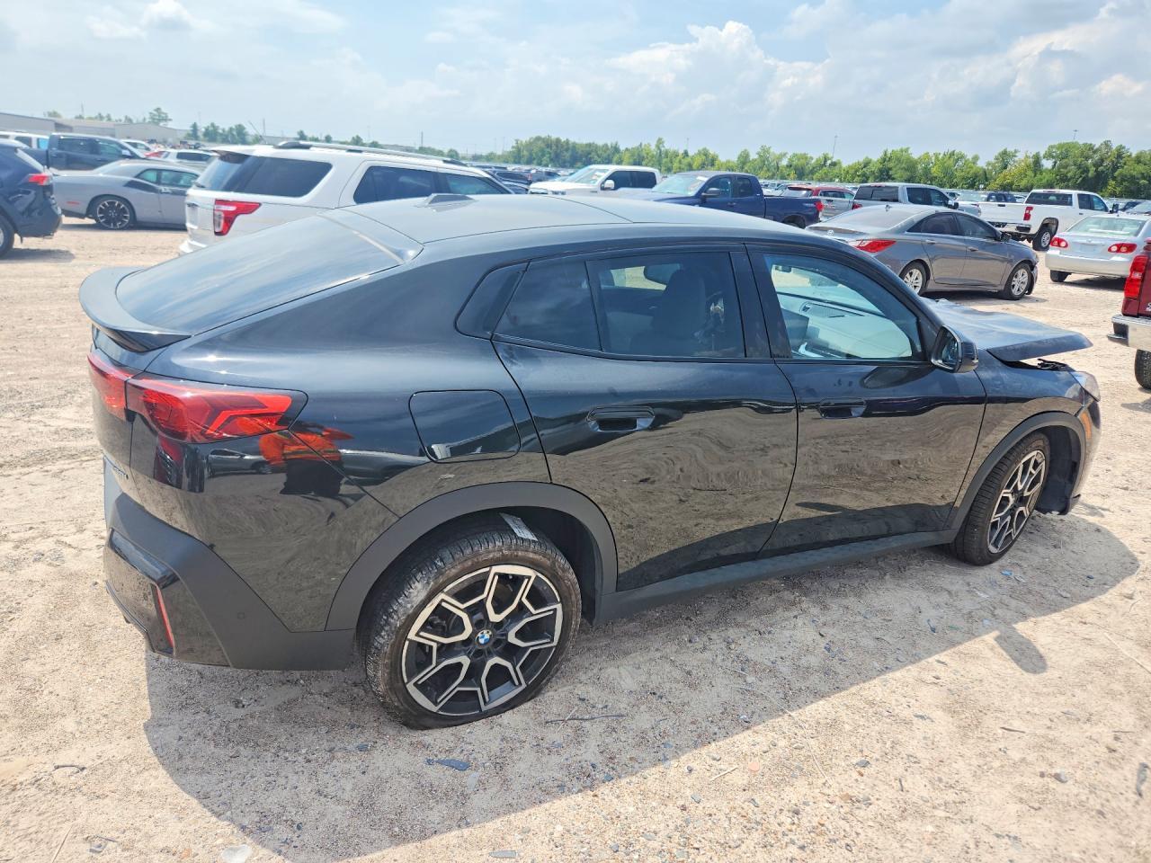 2026 BMW X2 xDrive28I - zdjęcie 3