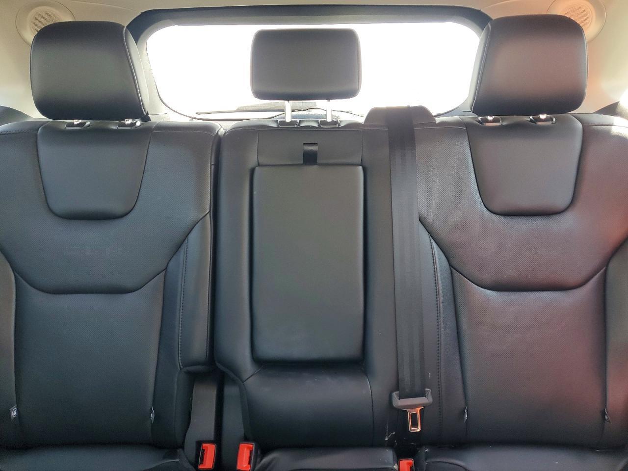 2019 Ford Edge Titanium - zdjęcie 10