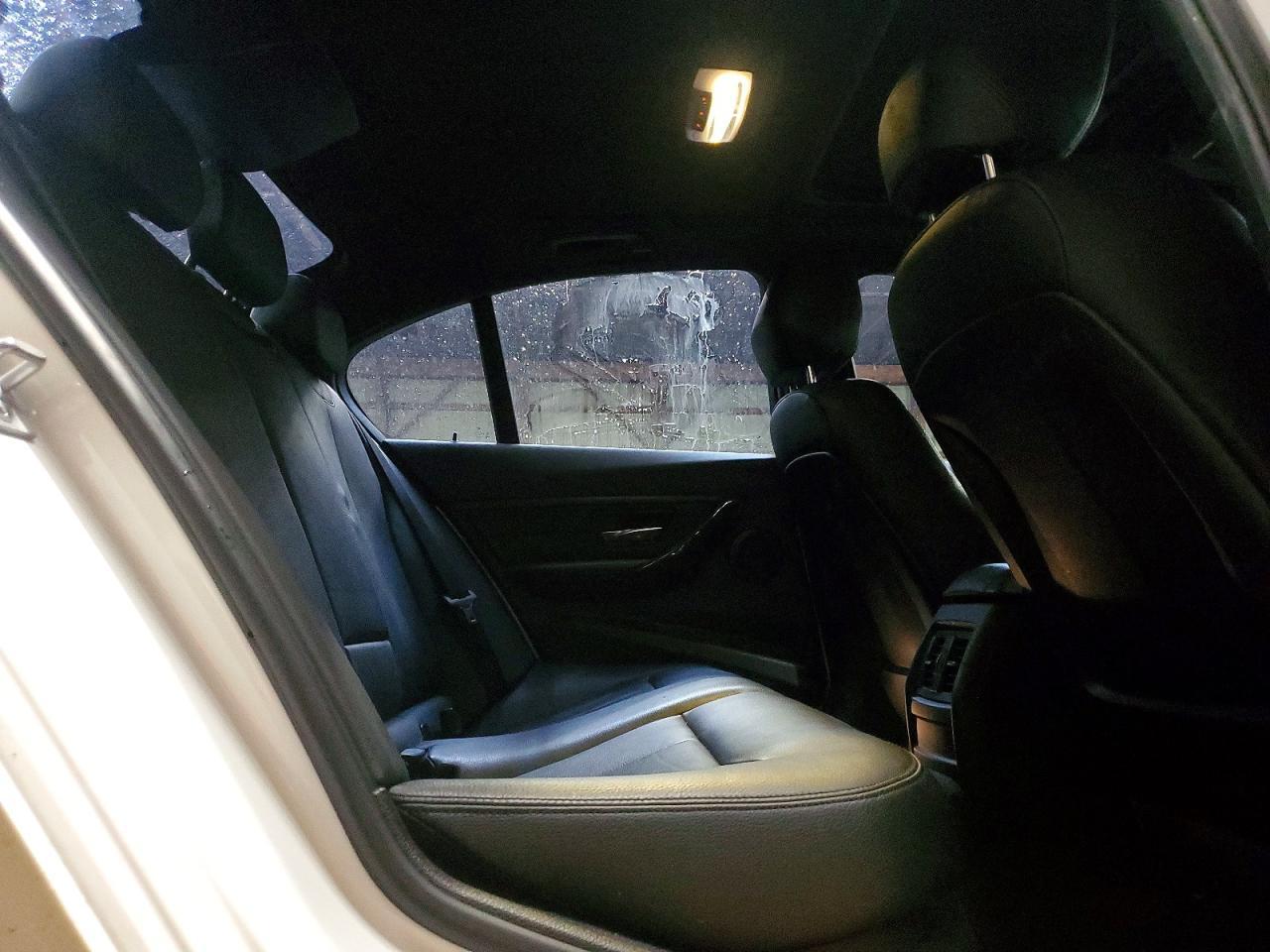 2015 BMW 328 Xi - zdjęcie 10