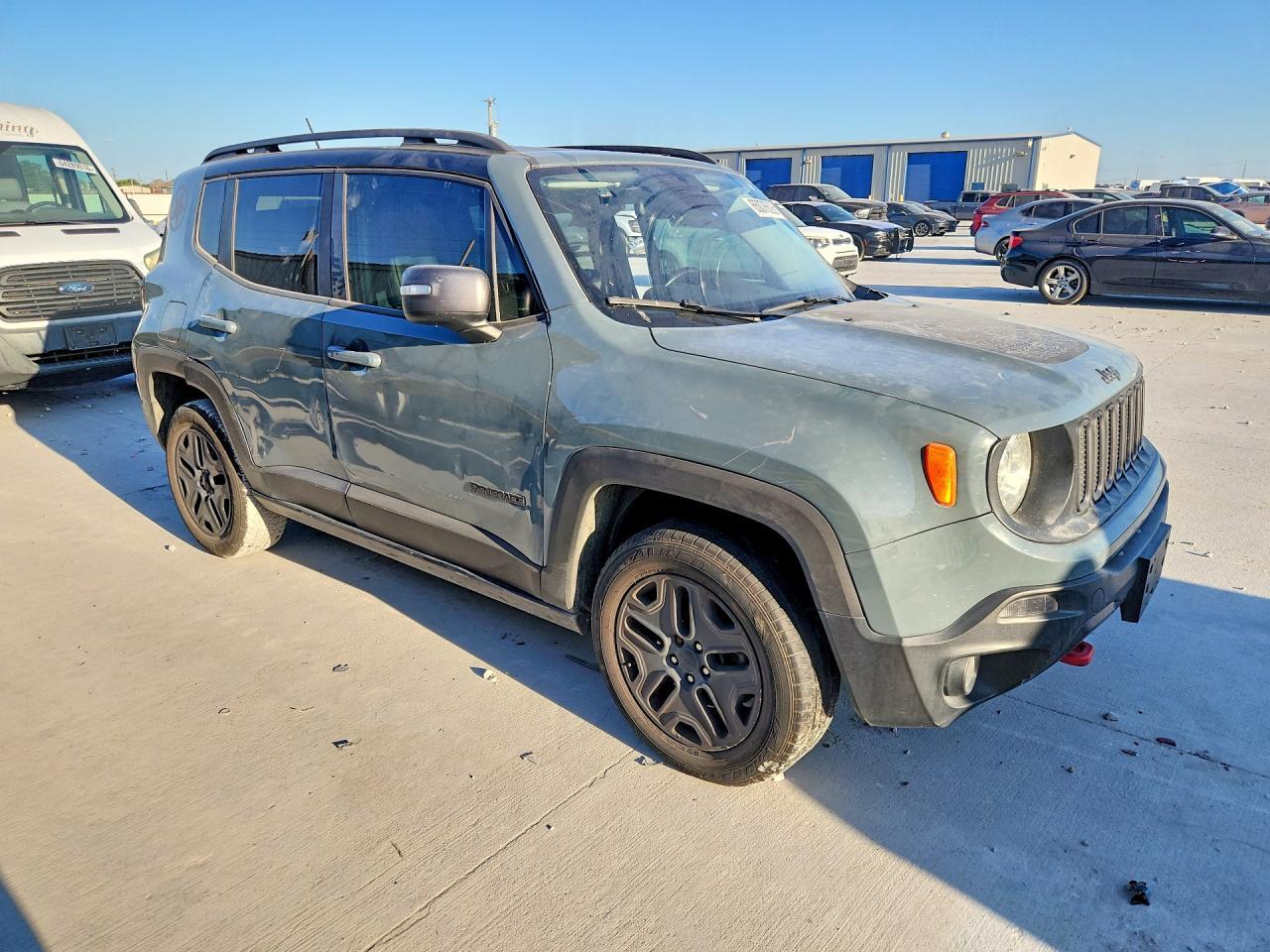 2017 Jeep Renegade Trailhawk - zdjęcie 4