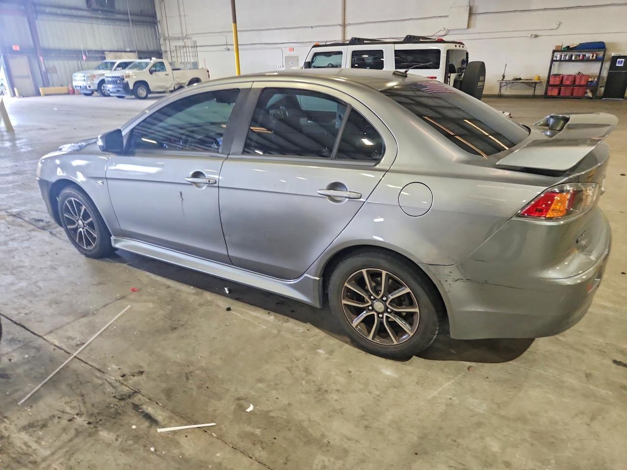 2017 Mitsubishi Lancer Es - zdjęcie 2