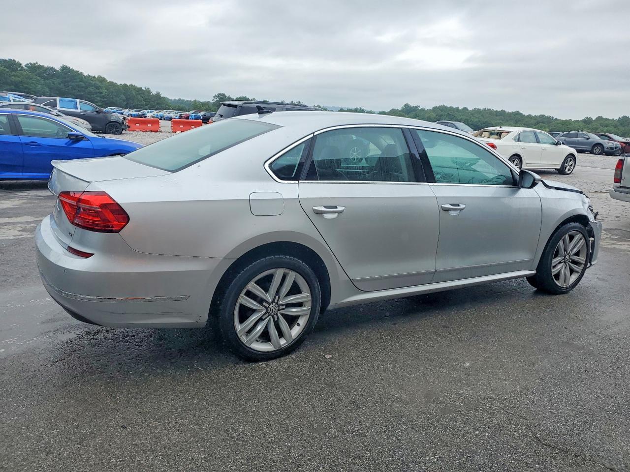 2016 Volkswagen Passat Sel - zdjęcie 3
