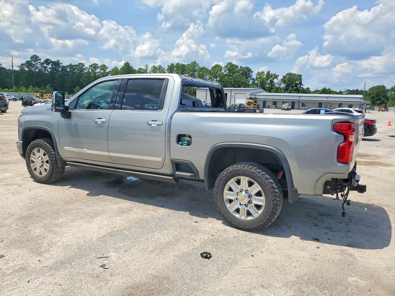 2024 Chevrolet Silverado K2500 High Country - zdjęcie 2