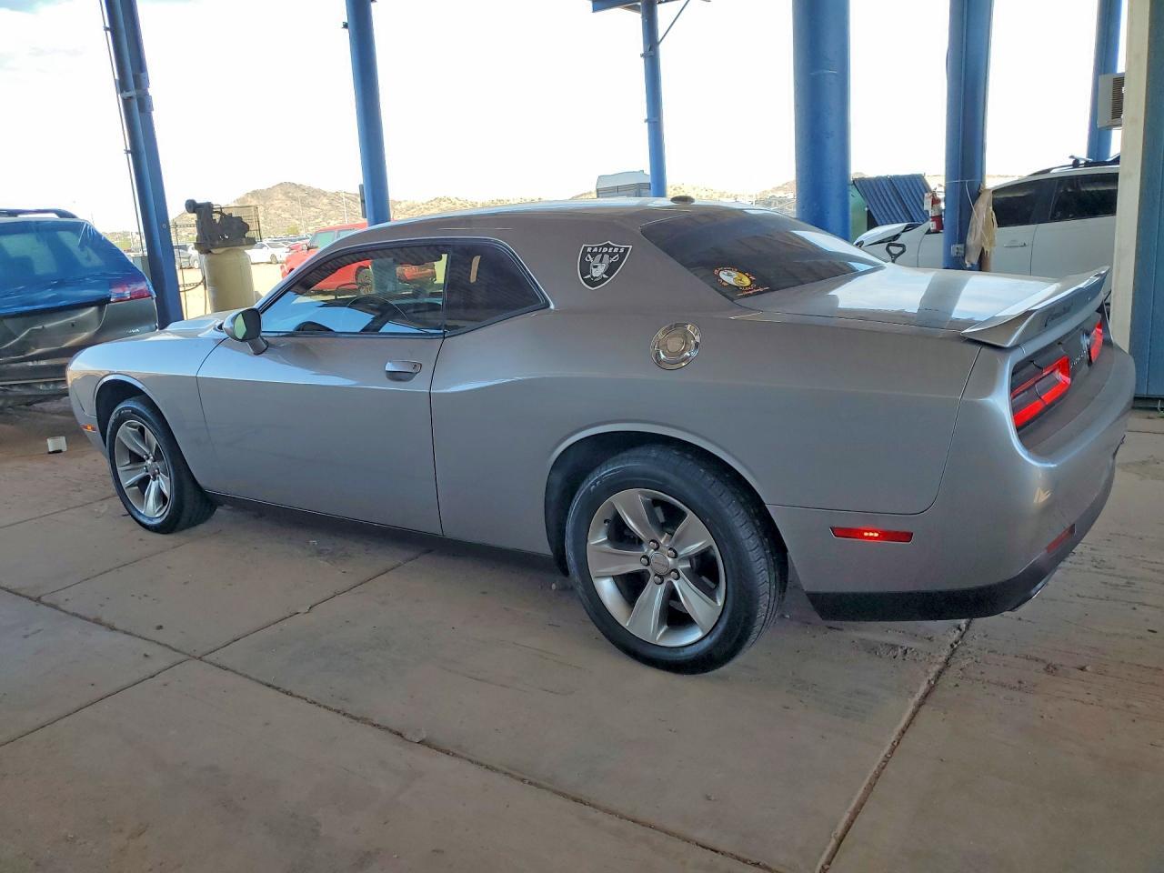 2018 Dodge Challenger Sxt - zdjęcie 2