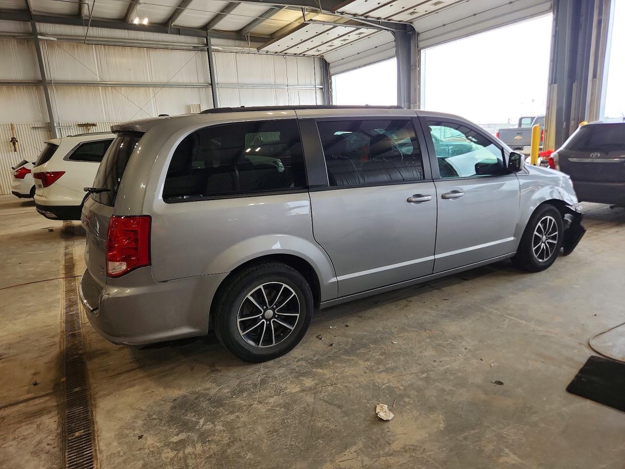 2019 Dodge Grand Caravan Gt - zdjęcie 3