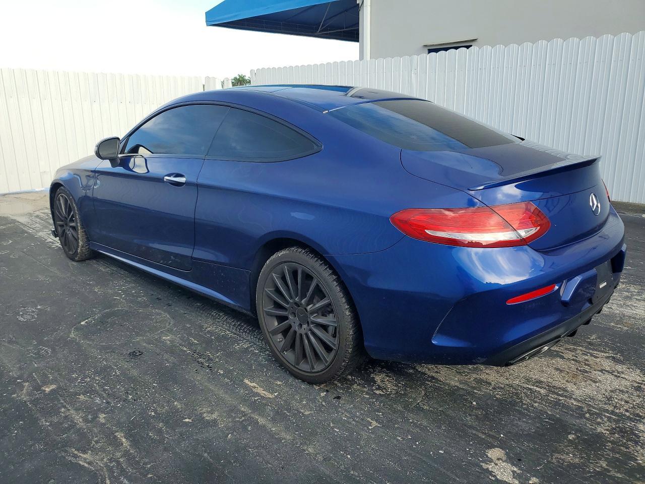 2017 Mercedes-Benz C 300 - zdjęcie 2