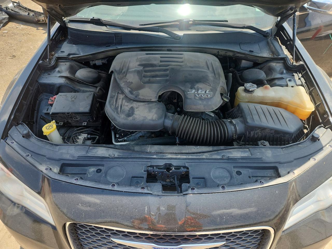 2020 Chrysler 300 Limited - zdjęcie 11