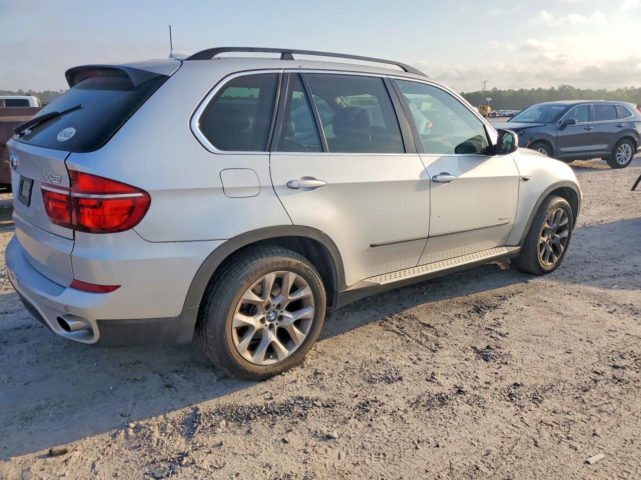 2013 BMW X5 xDrive35I - zdjęcie 3