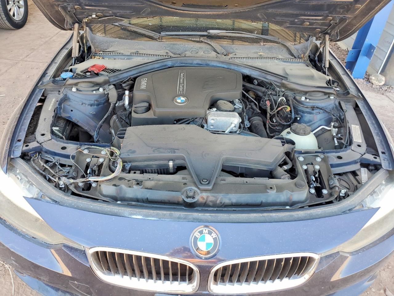 2013 BMW 328 I - zdjęcie 11