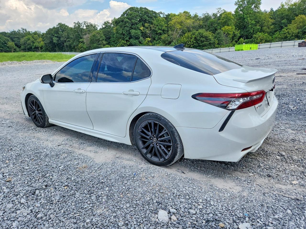 2022 Toyota Camry Xse V6 - zdjęcie 2