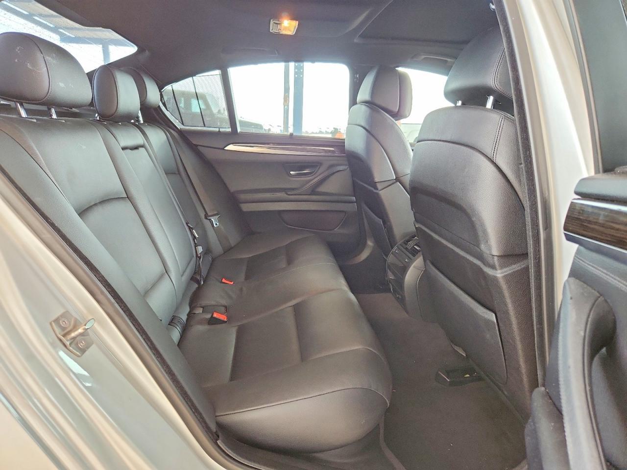 2013 BMW 550 I - zdjęcie 10