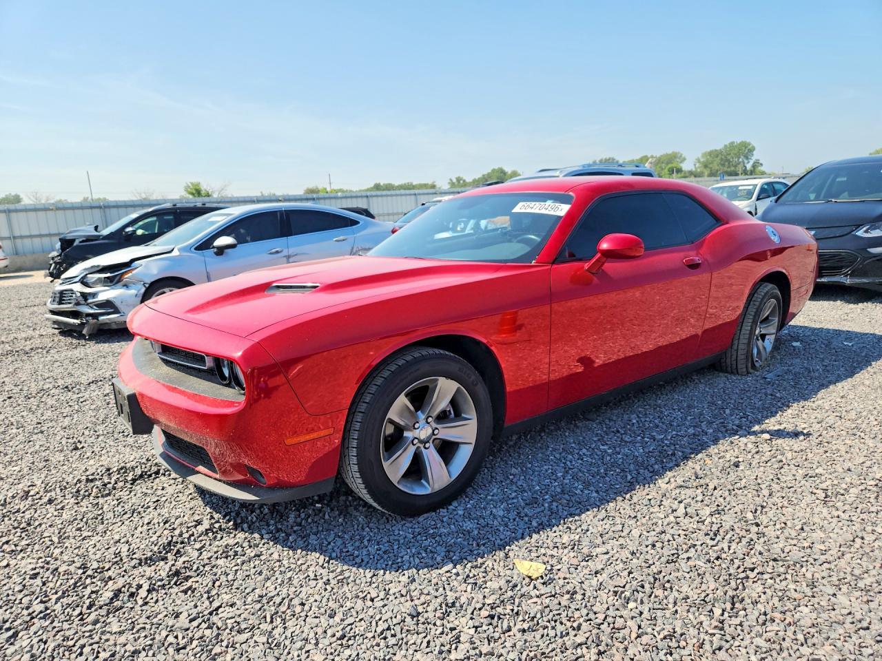 2016 Dodge Challenger Sxt - zdjęcie główne