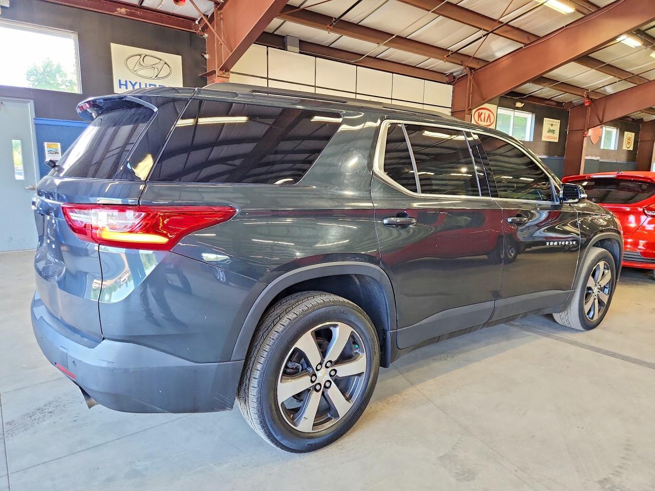 2019 Chevrolet Traverse Lt - zdjęcie 3