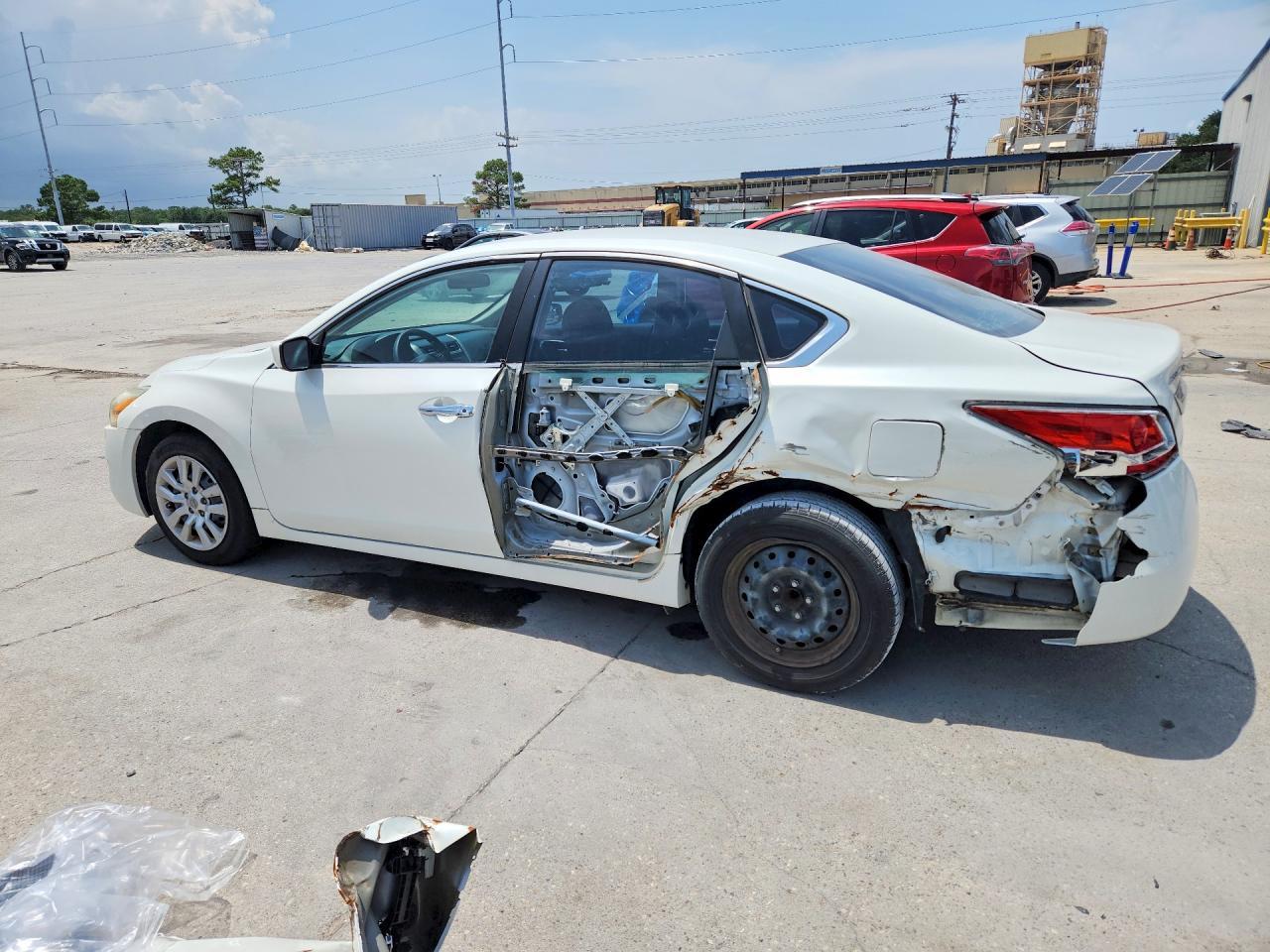 2014 Nissan Altima 2.5 S - zdjęcie 2