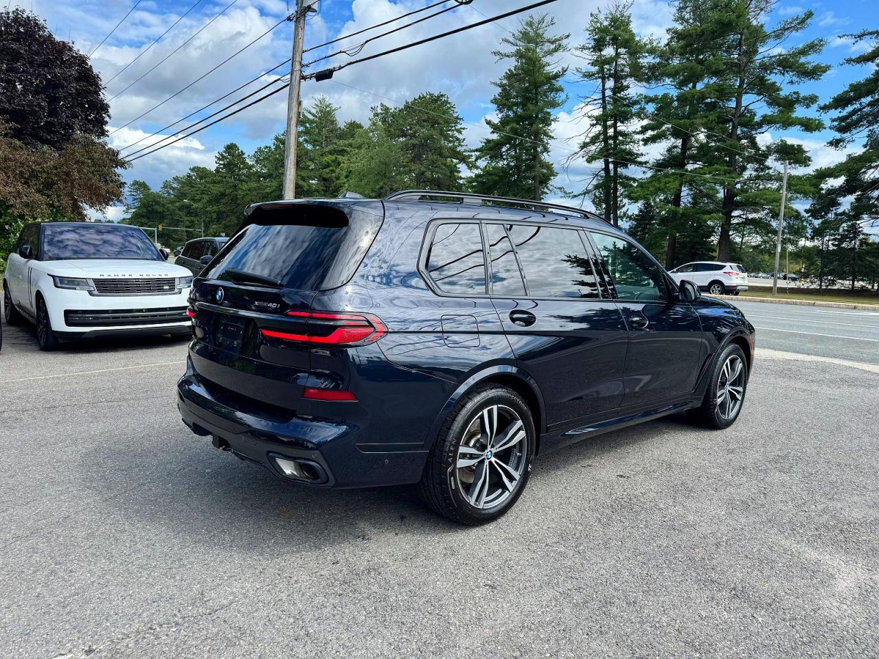 2024 BMW X7 xDrive40I - zdjęcie 3