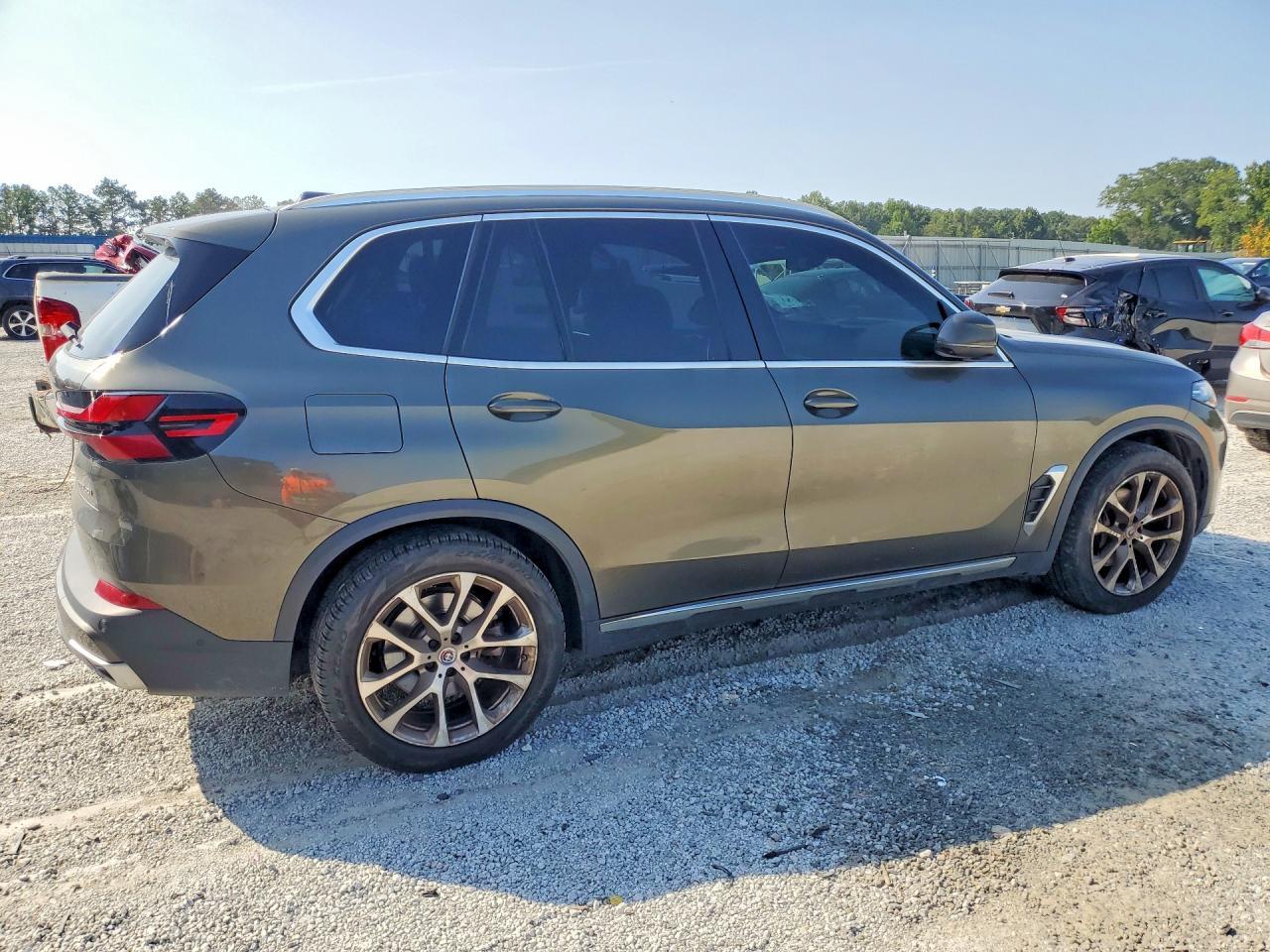 2024 BMW X5 xDrive40I - zdjęcie 3