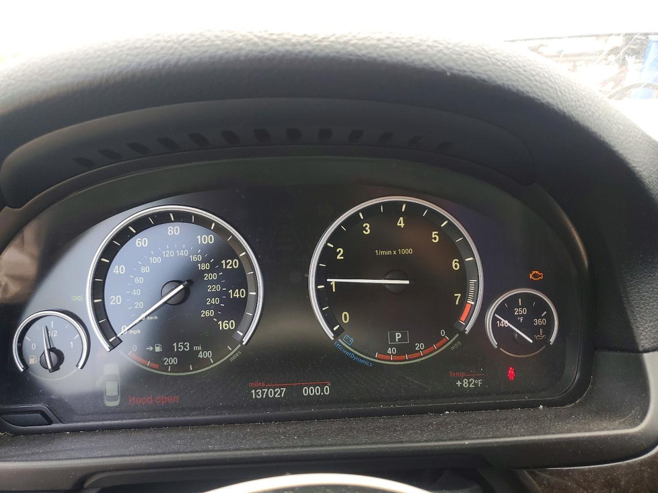 2014 BMW Seria 5 535i - zdjęcie 9