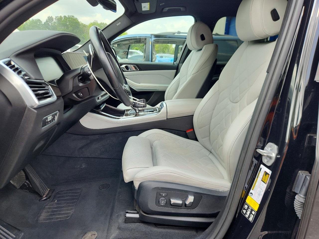 2023 BMW X5 xDrive40I - zdjęcie 7
