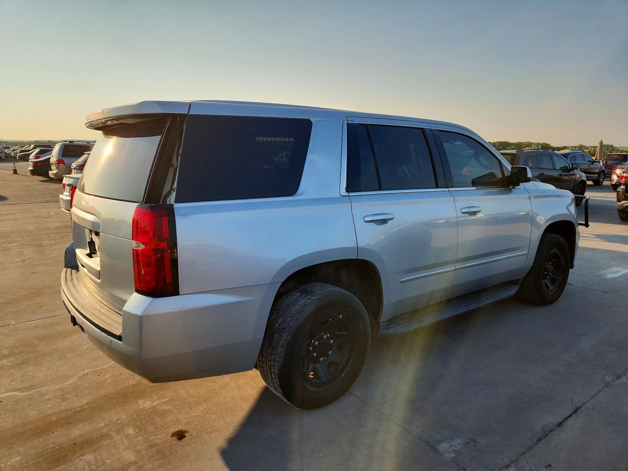 2018 Chevrolet Tahoe Police - zdjęcie 3