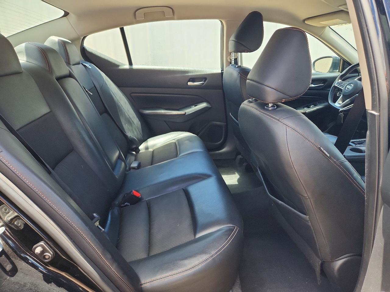 2021 Nissan Altima Sr - zdjęcie 10