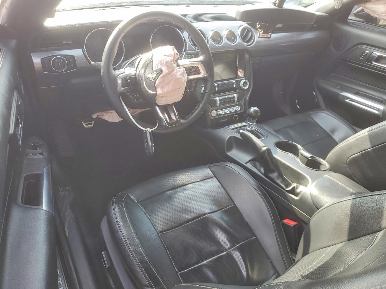 2021 Ford Mustang Gt - zdjęcie 8