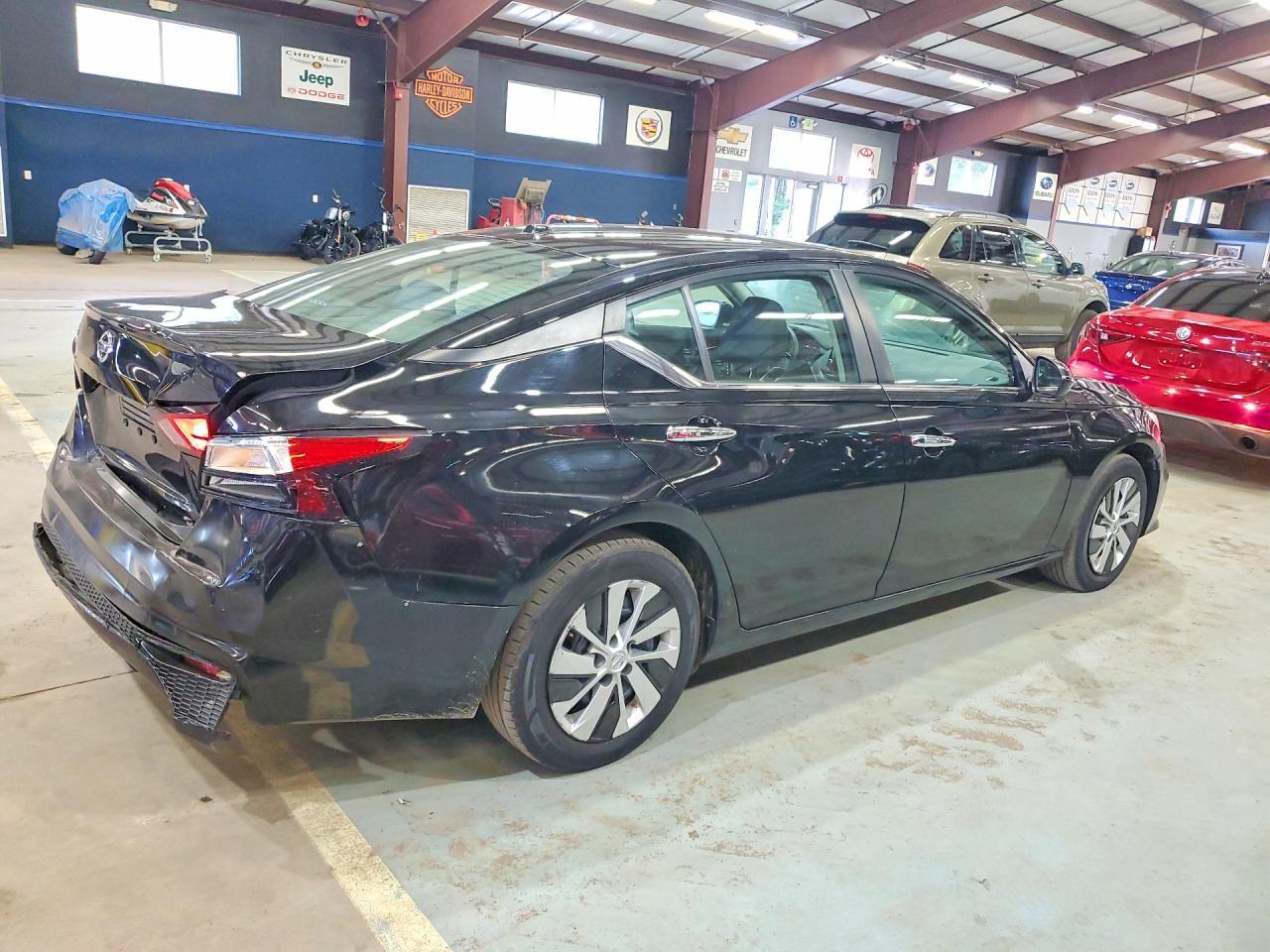 2020 Nissan Altima - zdjęcie 3
