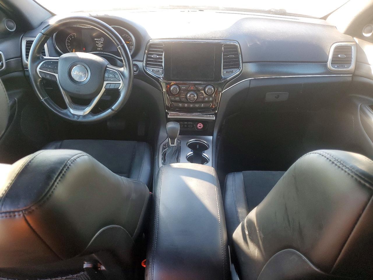 2021 Jeep Grand Cherokee Laredo - zdjęcie 8
