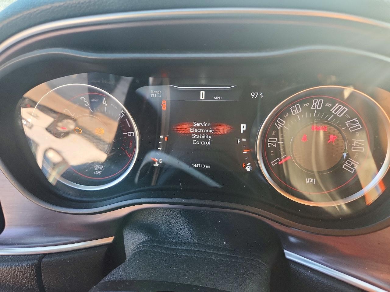 2018 Dodge Challenger Sxt - zdjęcie 9