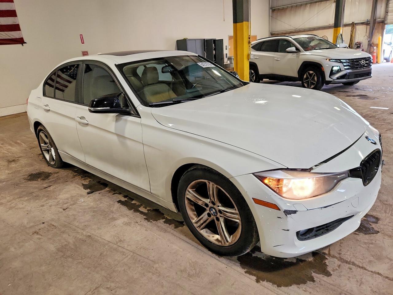 2013 BMW 320 I xDrive - zdjęcie 4