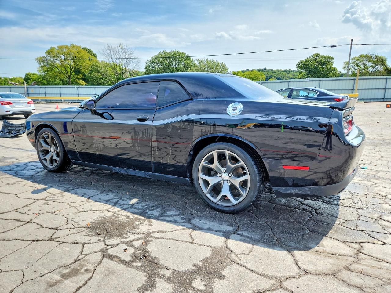 2015 Dodge Challenger Sxt - zdjęcie 2