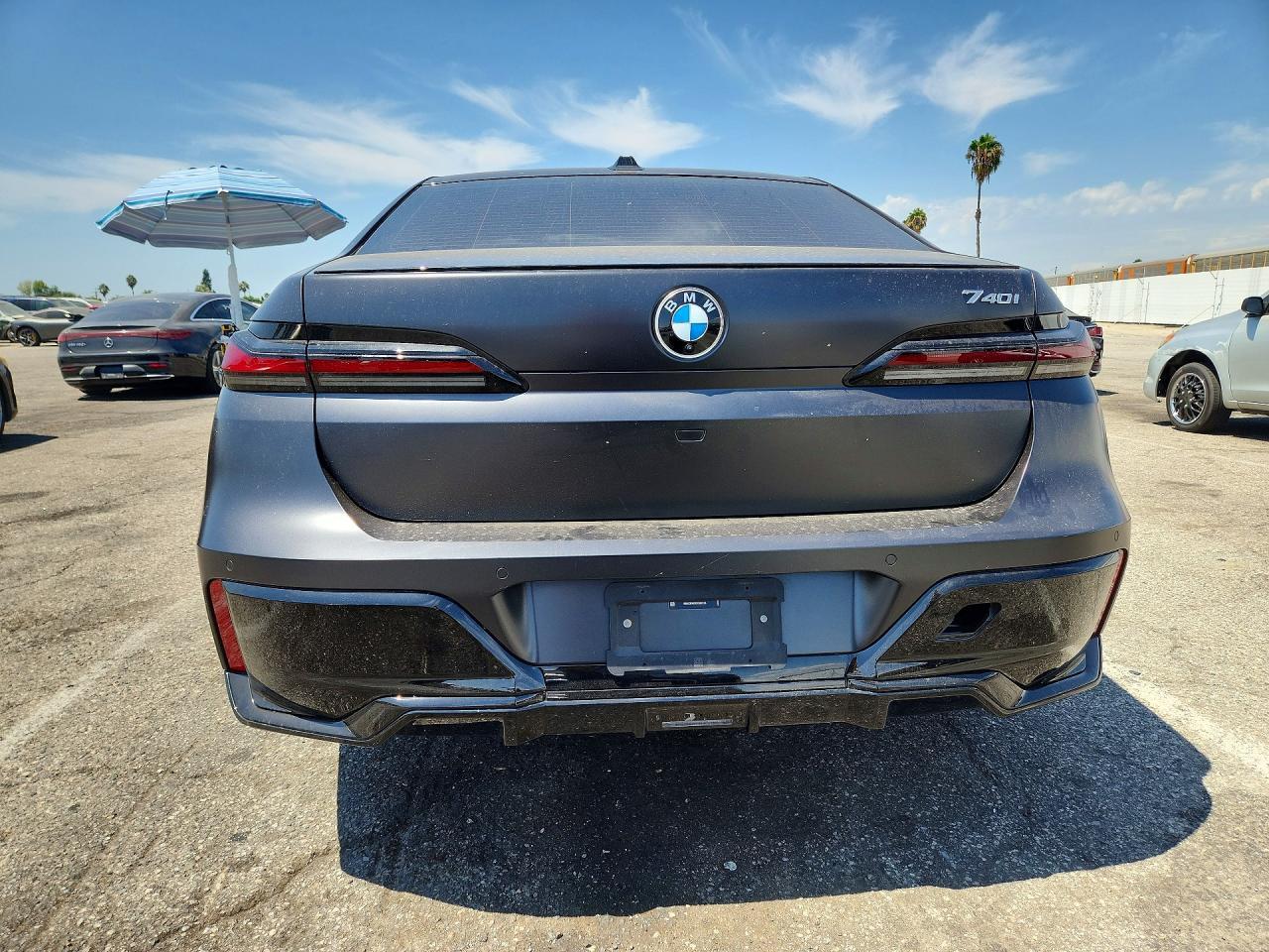 2025 BMW 740 I - zdjęcie 6