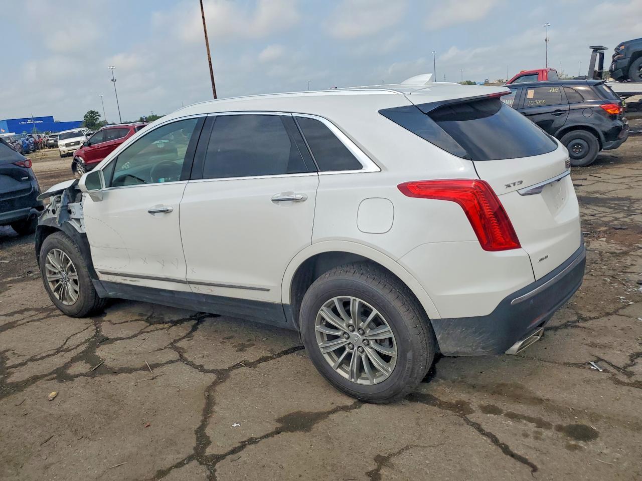 2018 Cadillac Xt5 Luxury - zdjęcie 2