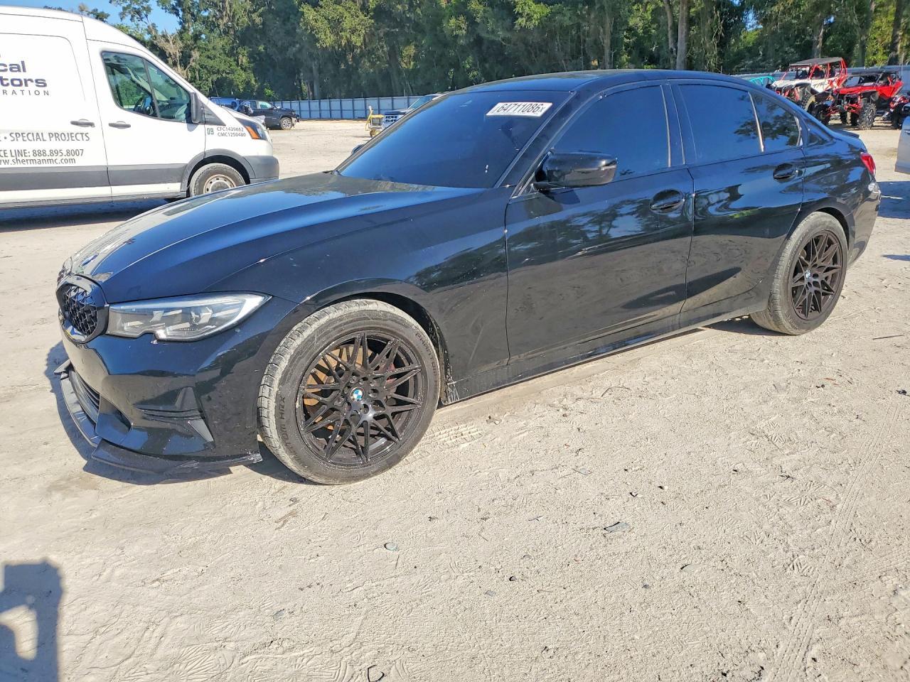 2021 BMW 330I - zdjęcie główne