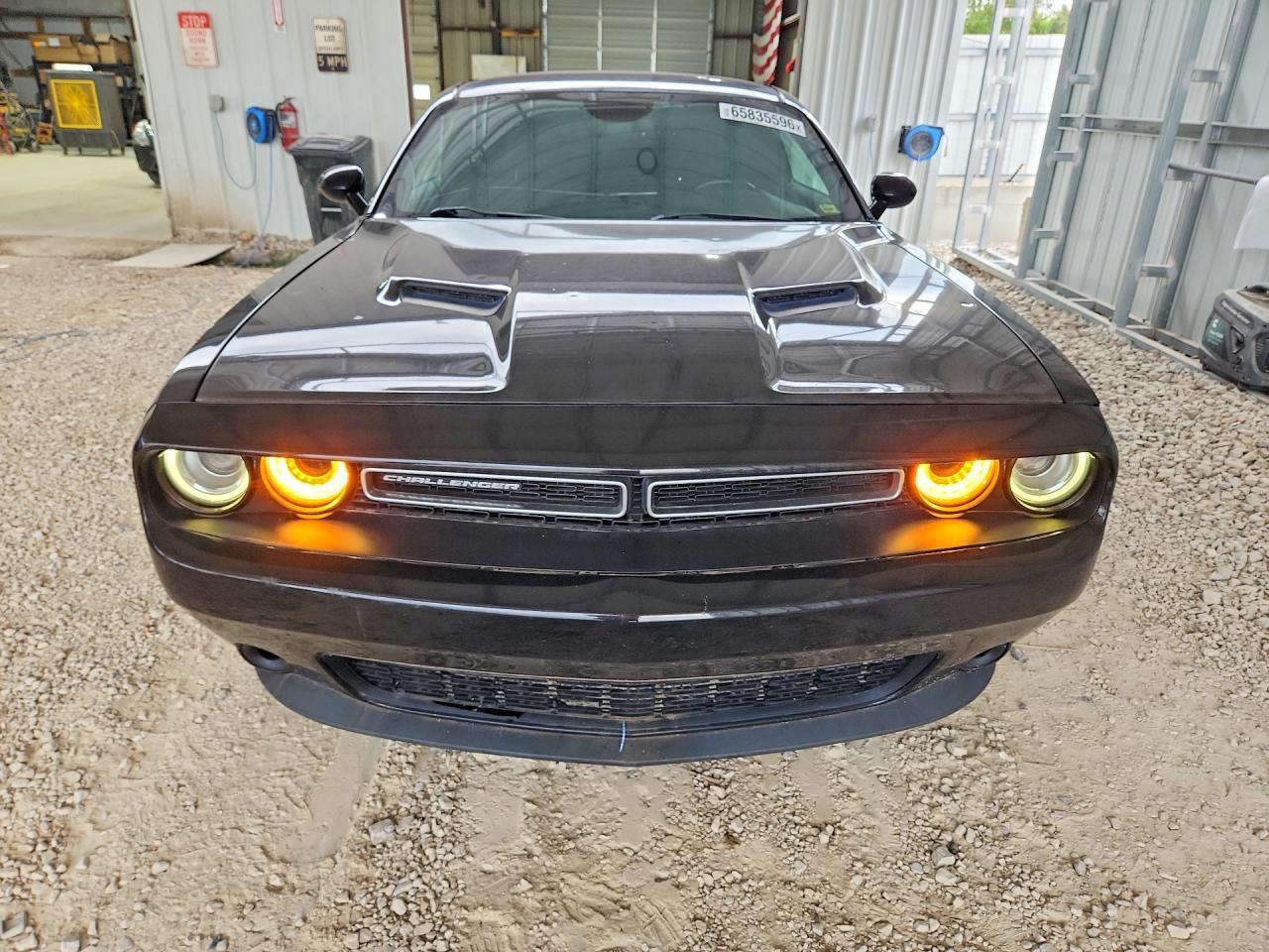 2016 Dodge Challenger Sxt - zdjęcie 5